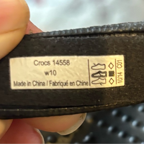 CROCKS size 10 healed sandle - new without box. - Picture 7 of 7